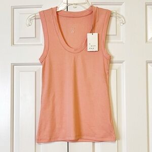 NWT! Target A New Day Pale Pink v-neck pullover ribbed sleeveless tank top.
